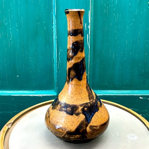 Stoneware Bud Vase - Picture 2 of 6